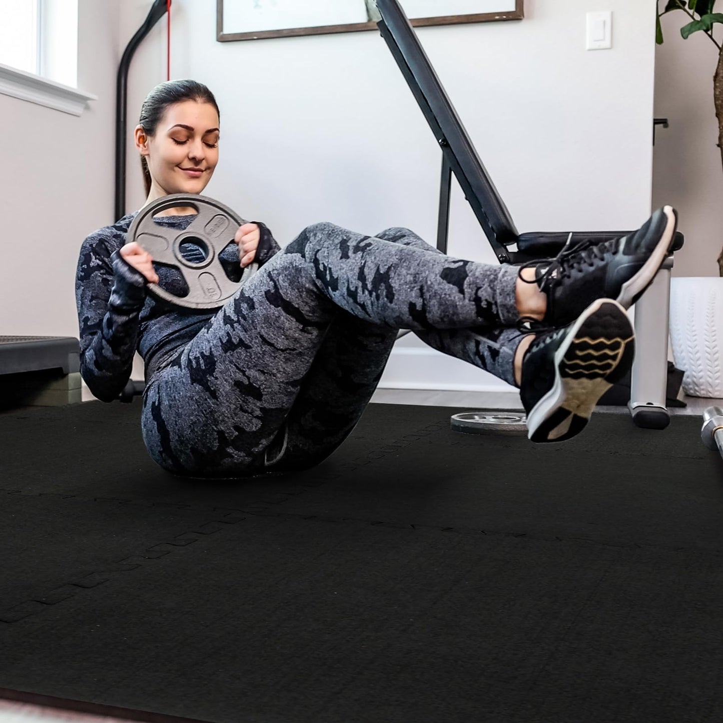 SUPERJARE 0.56" EVA rubber-top mats, 96 sqft, 24 pcs interlocking gym flooring black